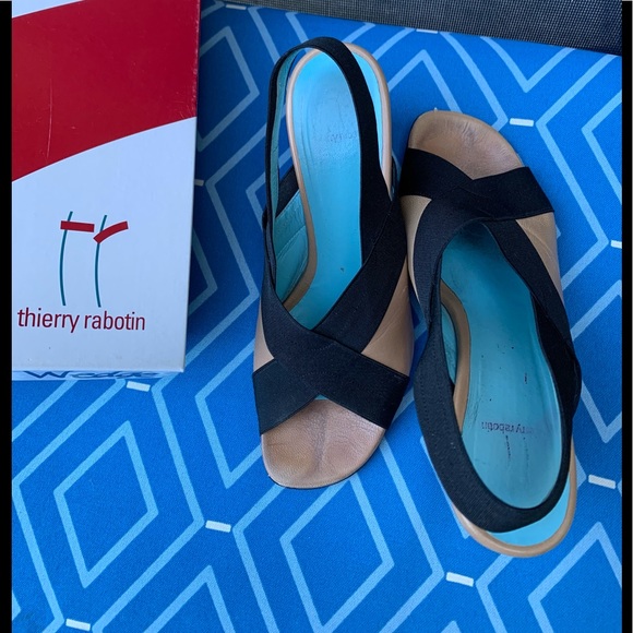 Thierry Rabotin Capretti Peep Toe wedge 7.5 (37.5) - Picture 6 of 9